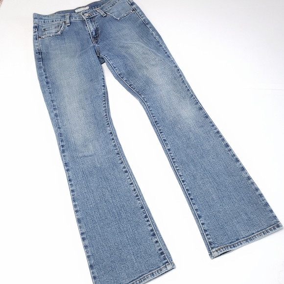Women's Levi's 515 Boot Cut Jeans (6) - Picture 2 of 7